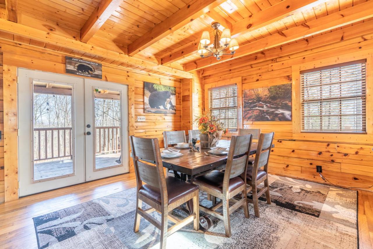 Comfort Cabin Bearway To Heaven W Private Hot Tub Pigeon Forge Esterno foto
